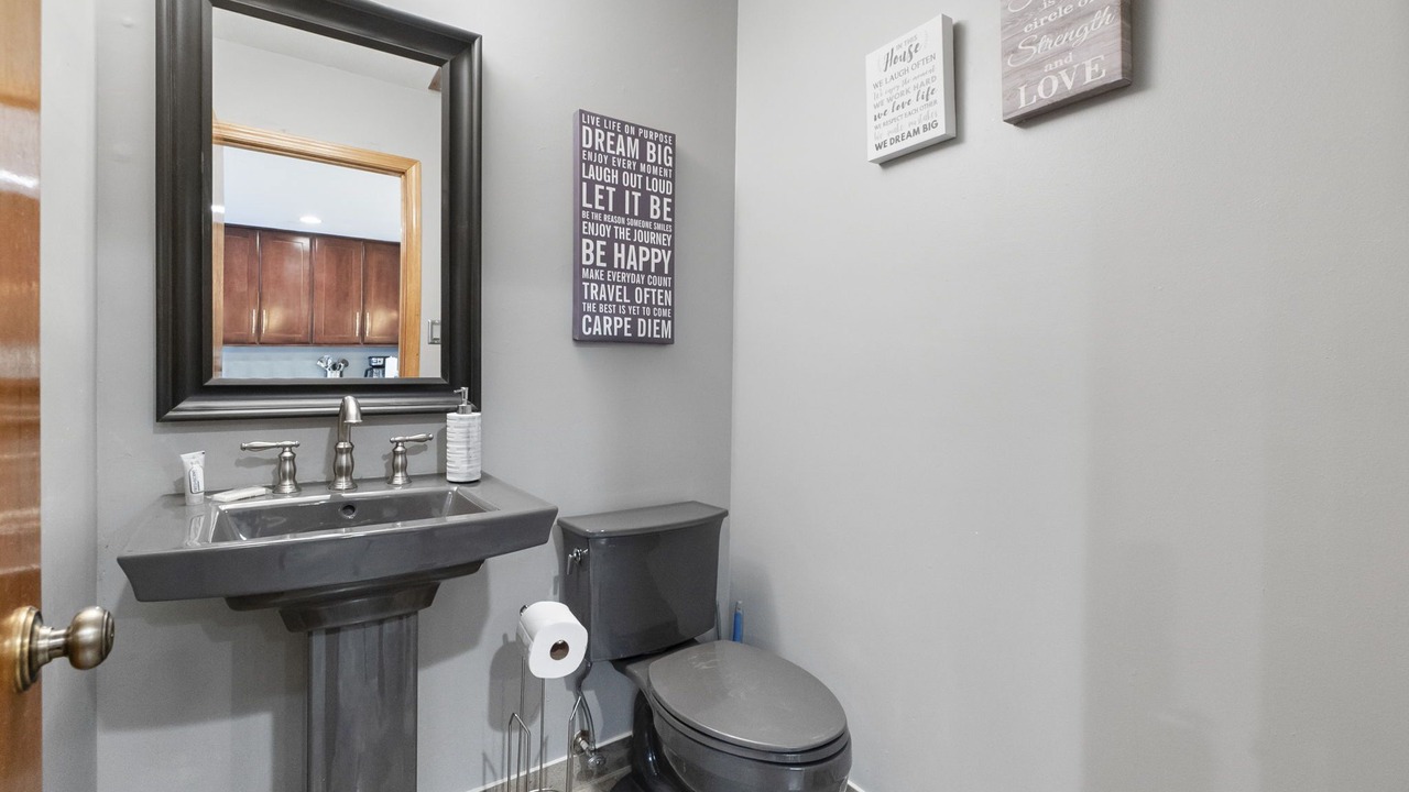 Photo of Bathroom in Country Club Hills