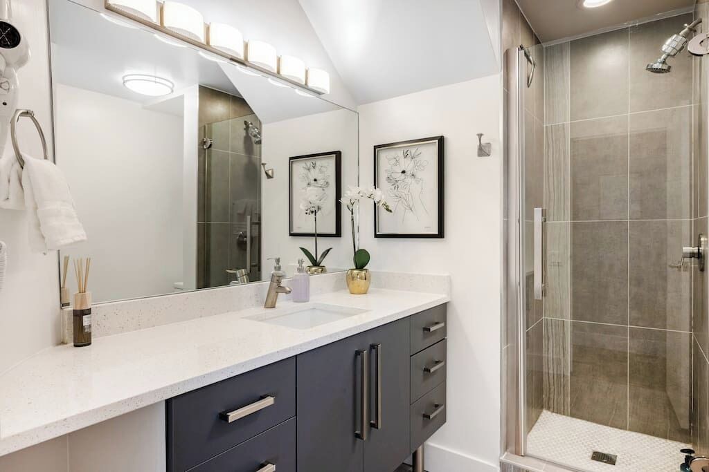 Photo of Bathroom in Printers Row