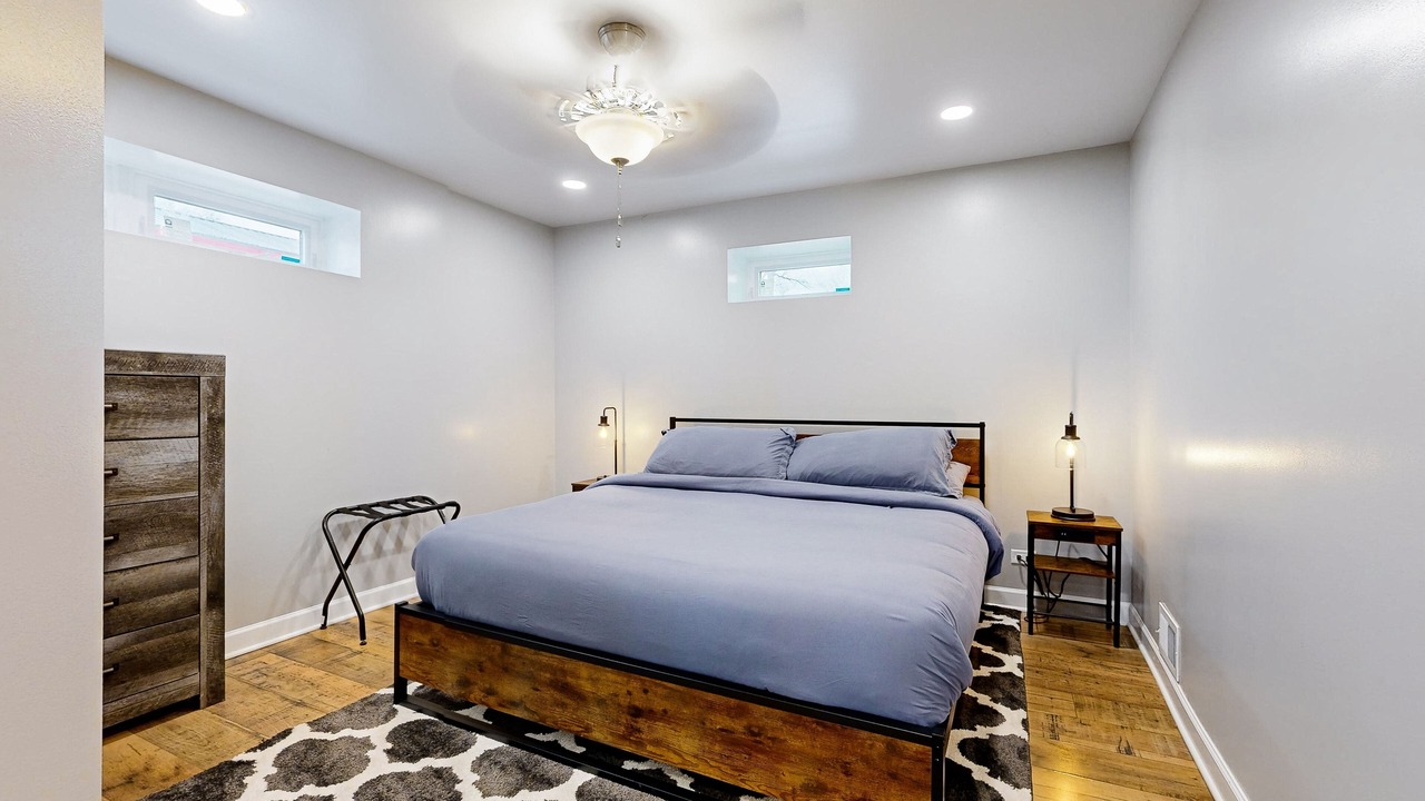 Photo of Bedroom in Channel Lake