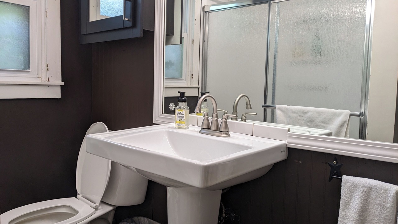 Photo of Bathroom in Marion