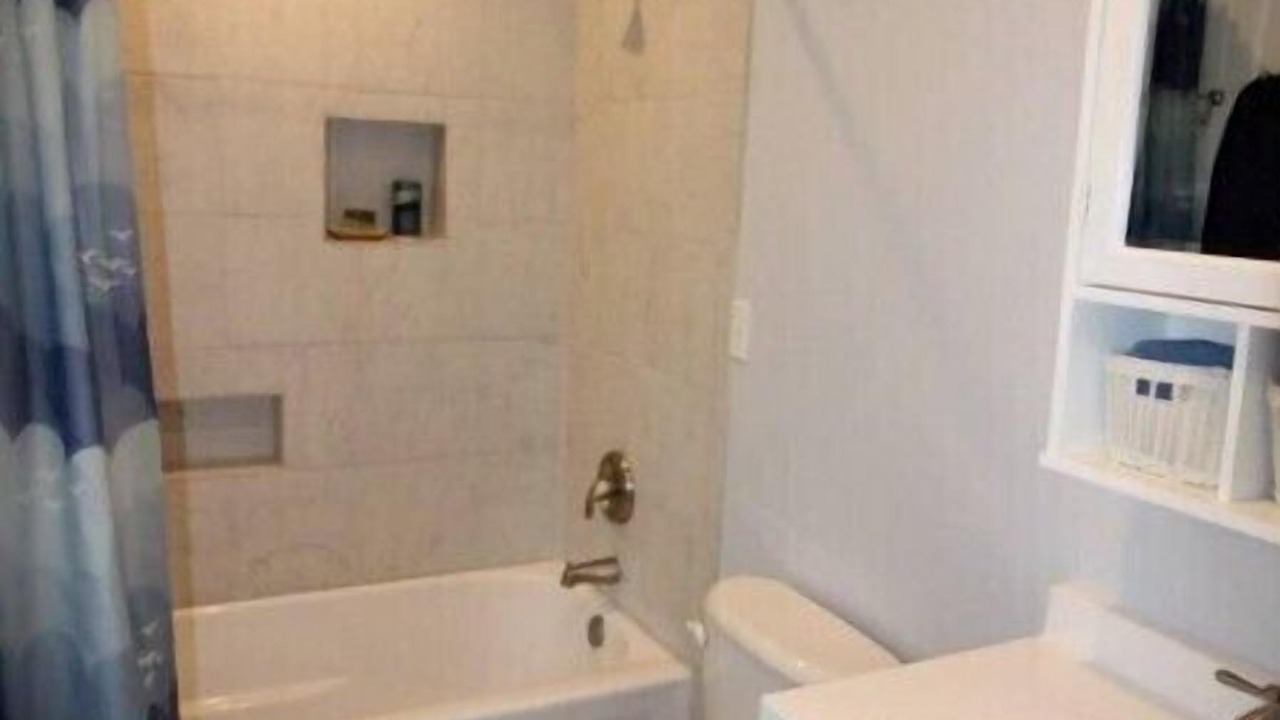Photo of Bathroom in The Galena Territory
