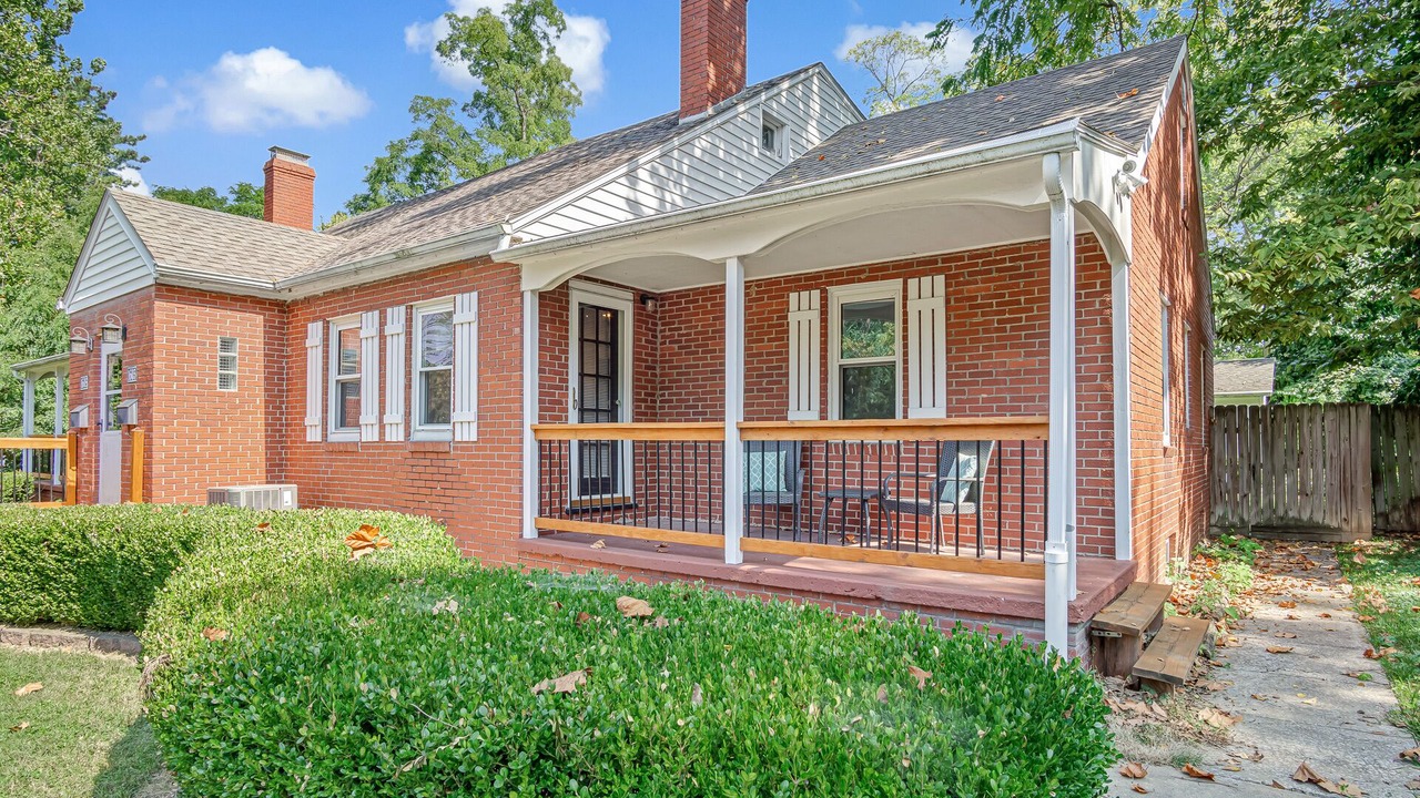 Photo of Outdoor in Alton
