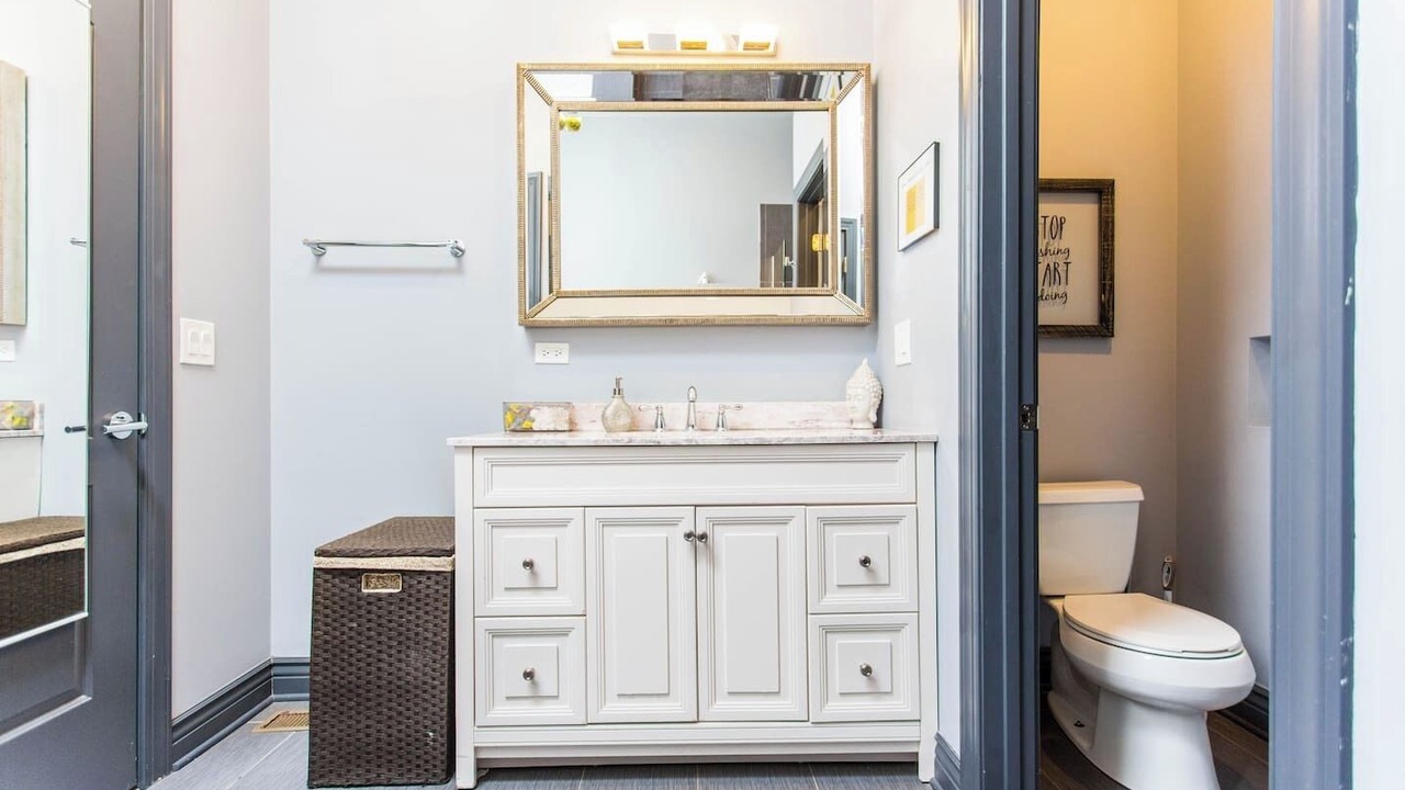 Photo of Bathroom in Bronzeville