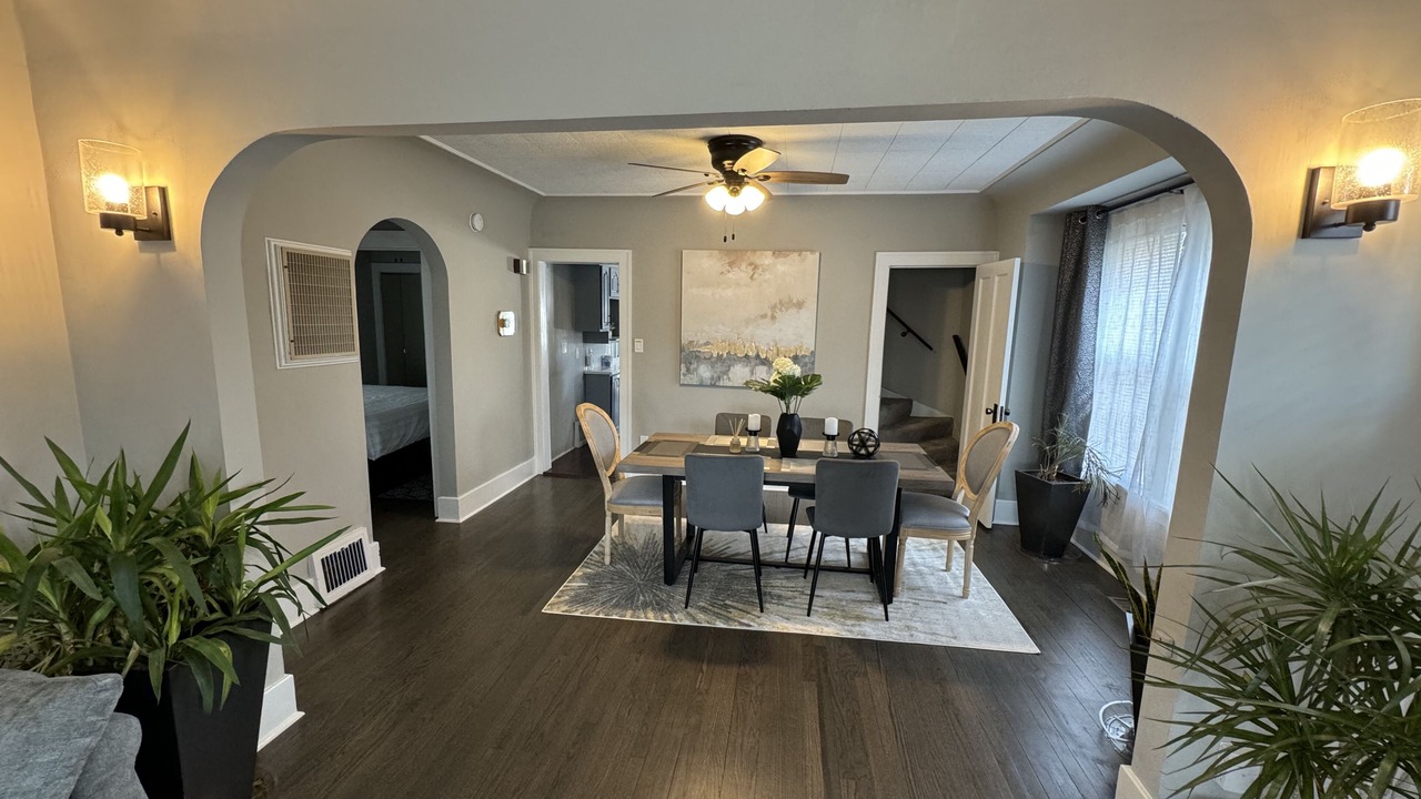 Photo of Bedroom in Des Plaines