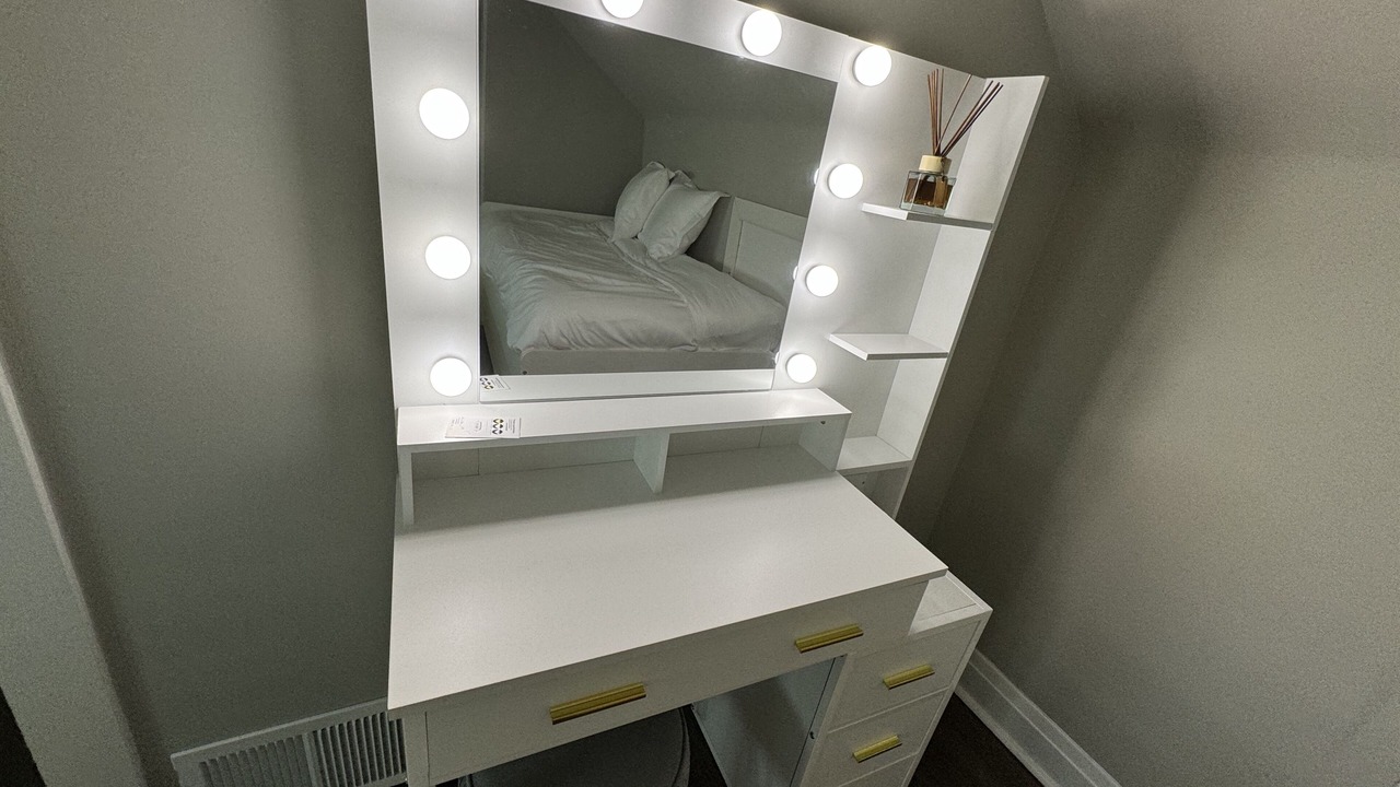 Photo of Bedroom in Des Plaines