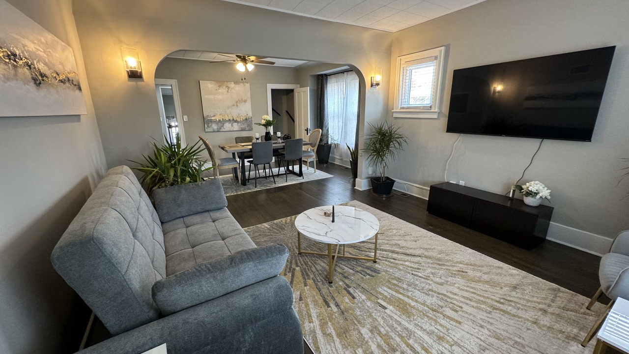 Photo of Bedroom in Des Plaines