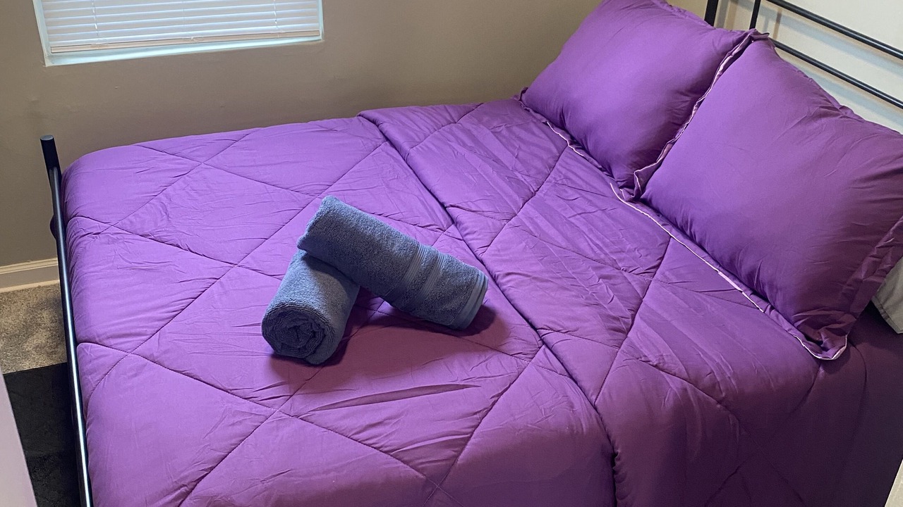 Photo of Bedroom in East Beverly