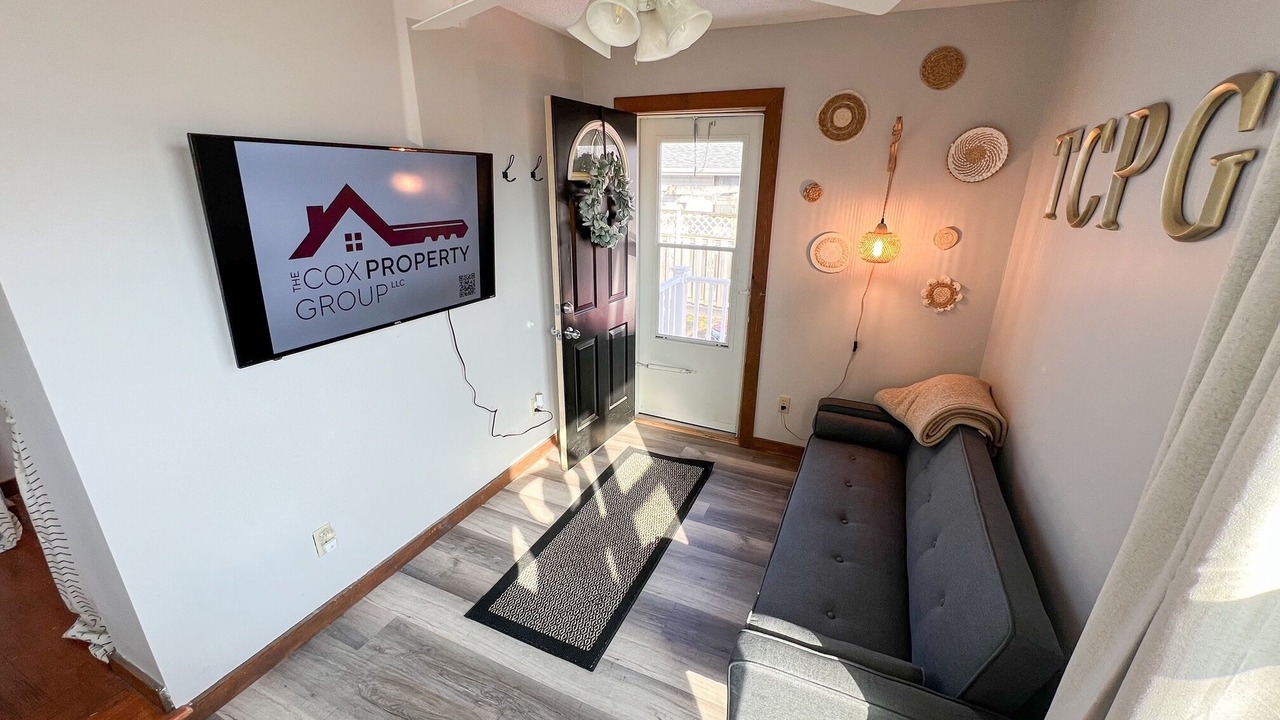 Photo of Livingroom in Mahomet