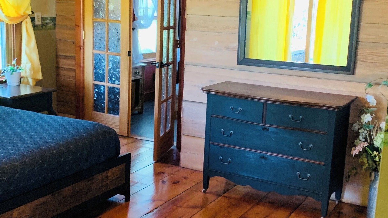 Photo of Bedroom in Scioto Mills