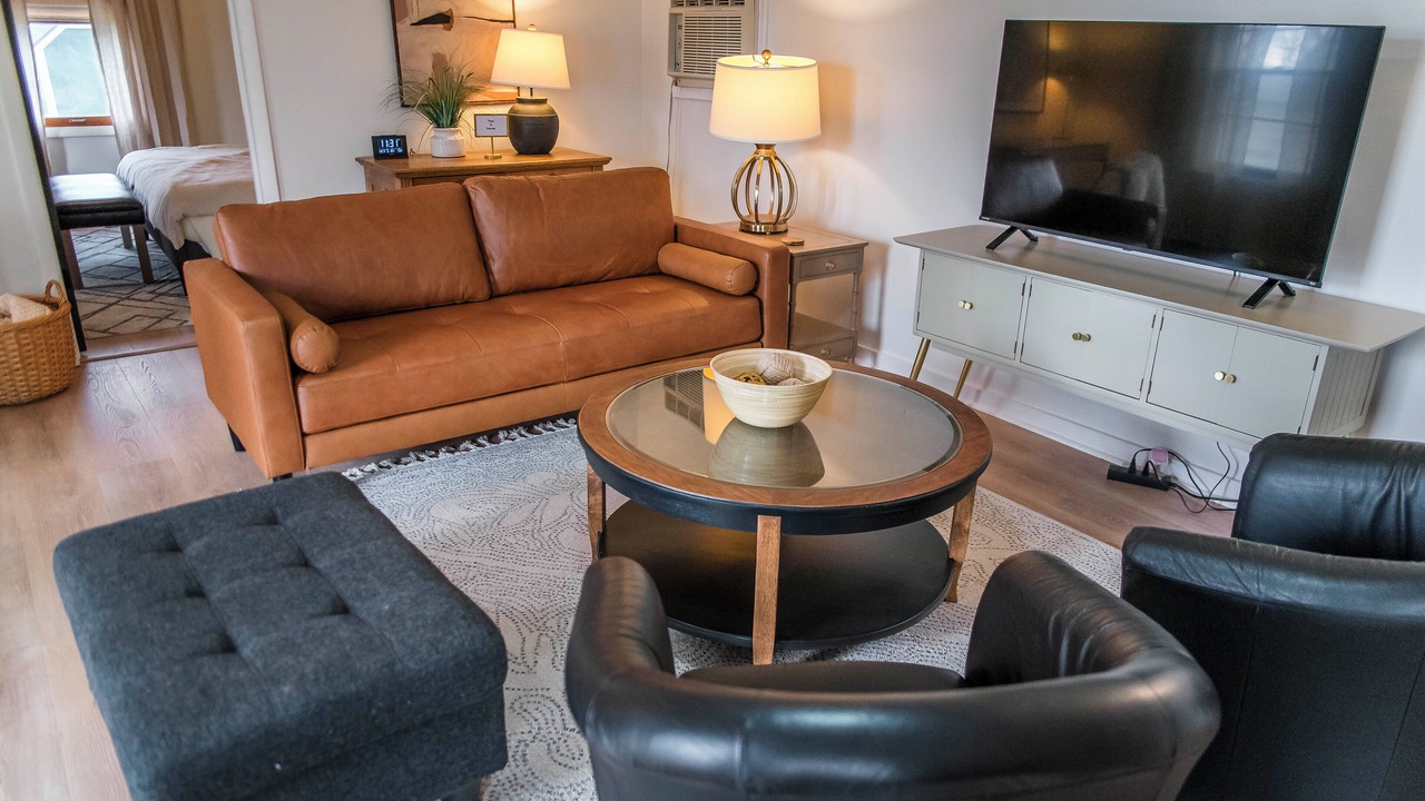 Photo of Livingroom in Bowen