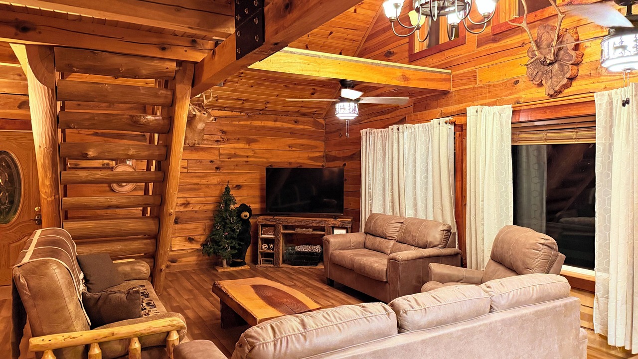 Photo of Livingroom in Hardin County