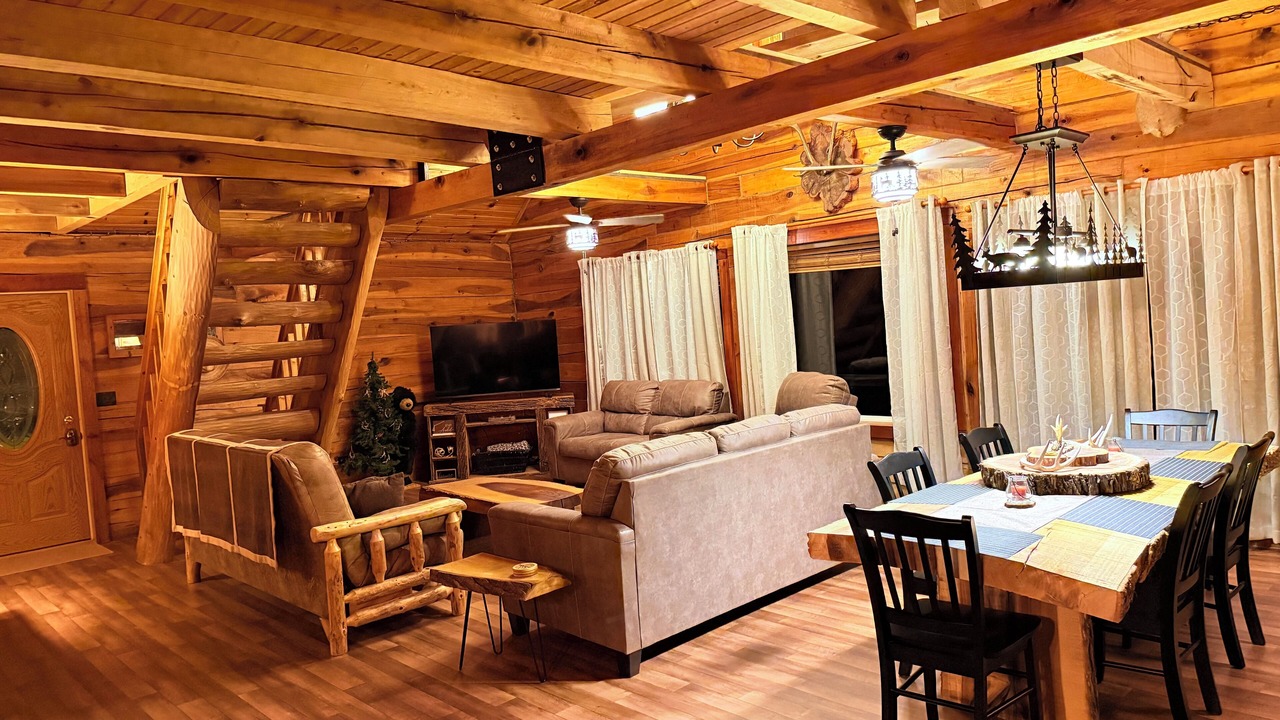 Photo of Livingroom in Hardin County