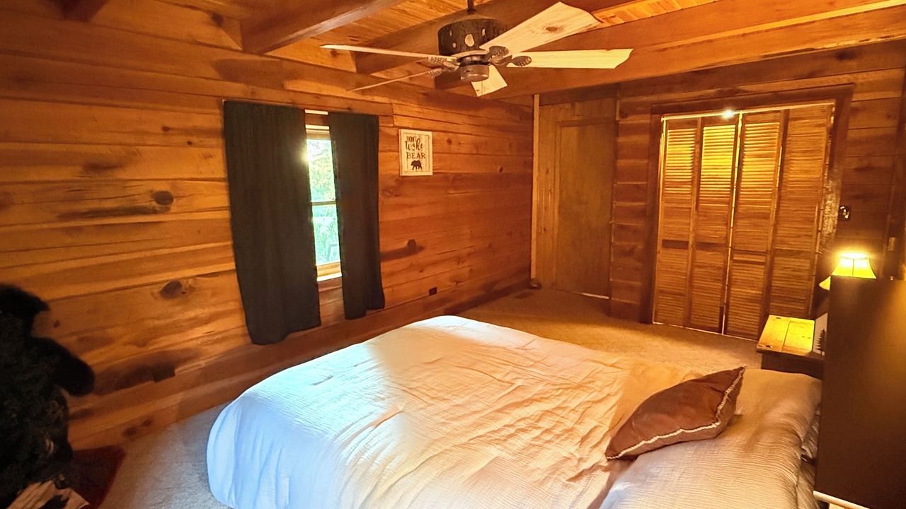 Photo of Bedroom in Hardin County