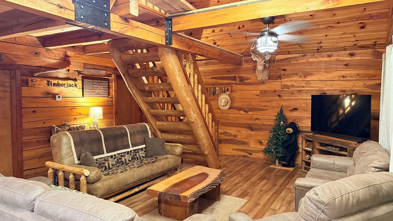 Photo of Livingroom in Hardin County