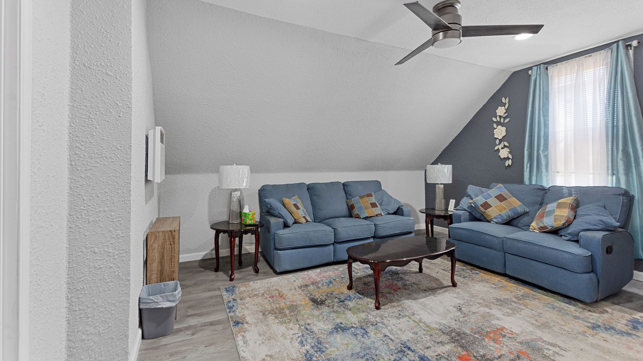 Photo of Livingroom in Belleville