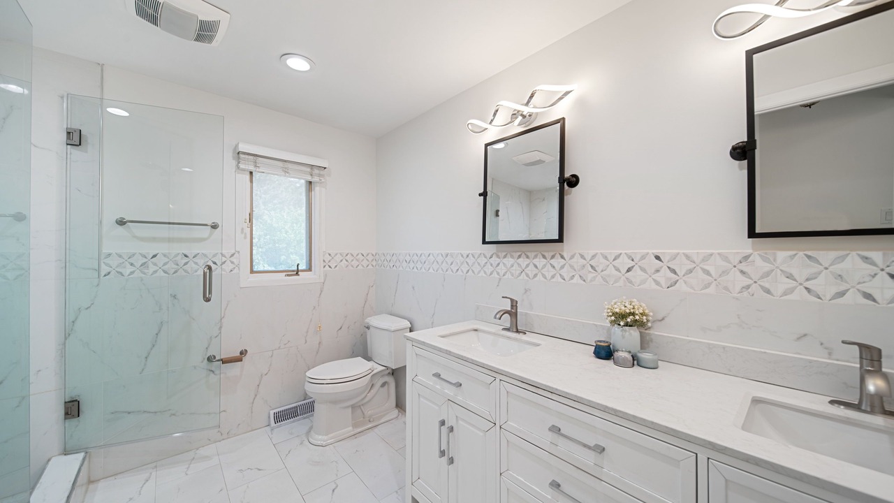 Photo of Bathroom in Oak Brook