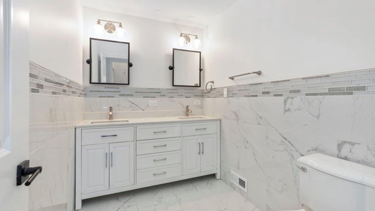 Photo of Bathroom in Oak Brook