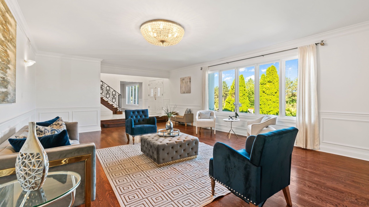 Photo of Livingroom in Oak Brook
