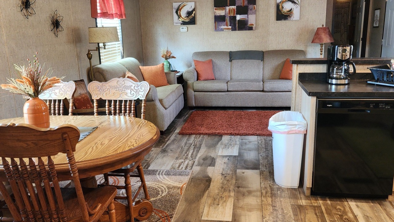 Photo of Livingroom in Lakewood