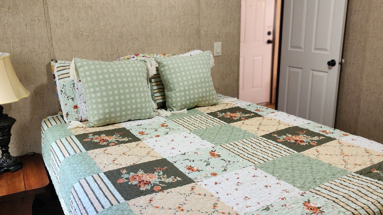 Photo of Bedroom in Lakewood