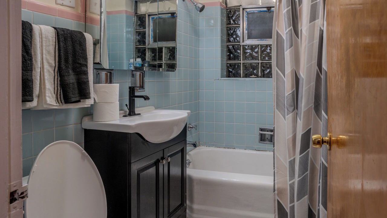 Photo of Bathroom in West Ridge
