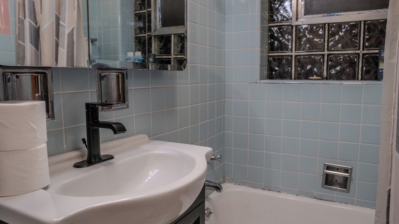 Photo of Bathroom in West Ridge