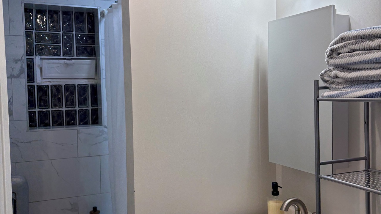 Photo of Bathroom in Rogers Park