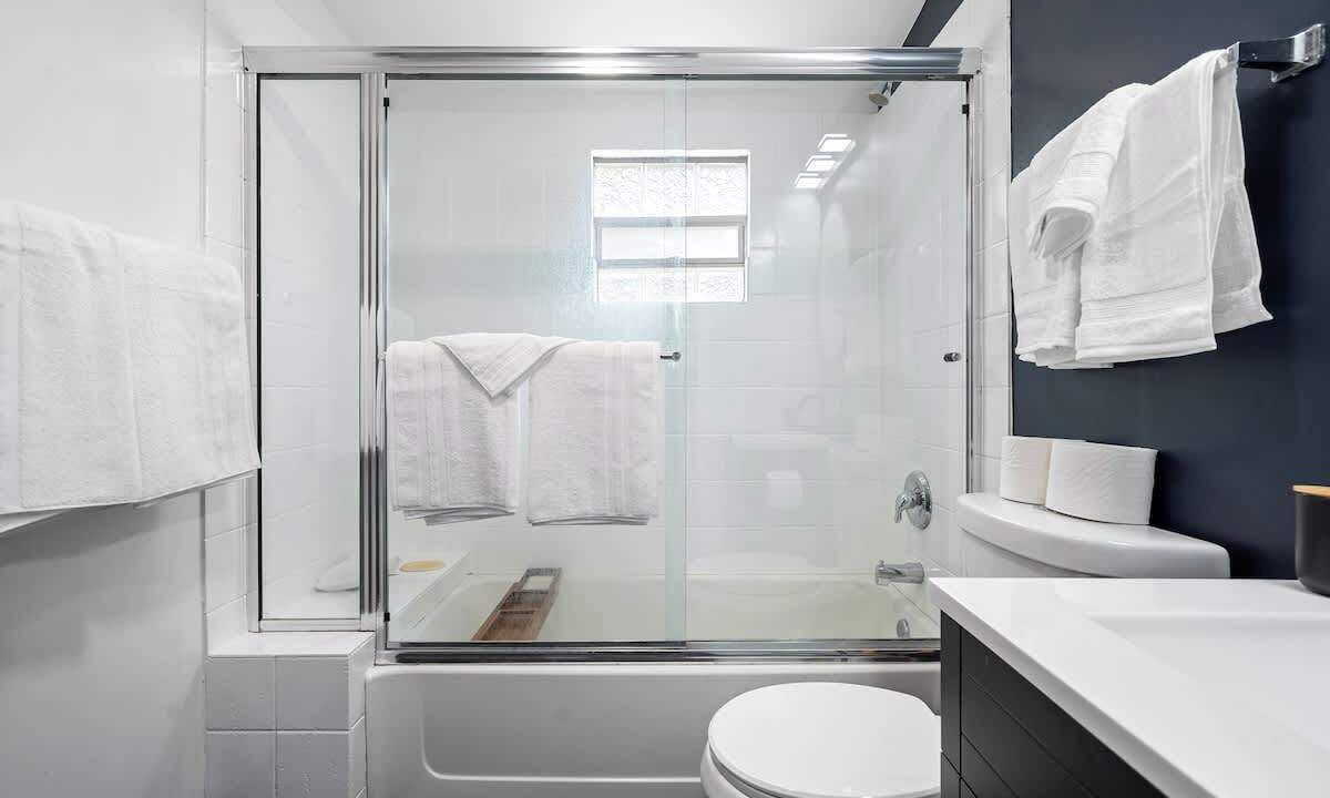 Photo of Bathroom in North Chicago
