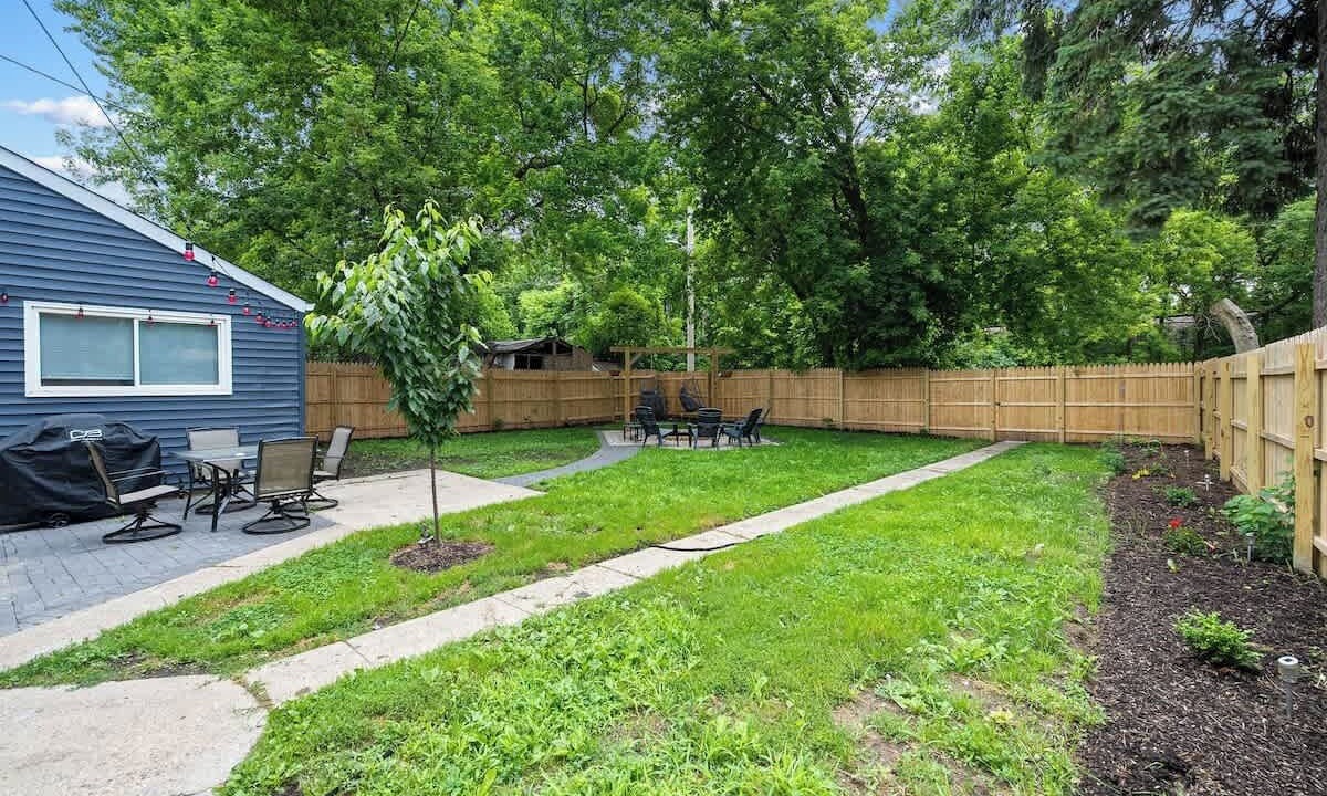 Photo of Outdoor in North Chicago