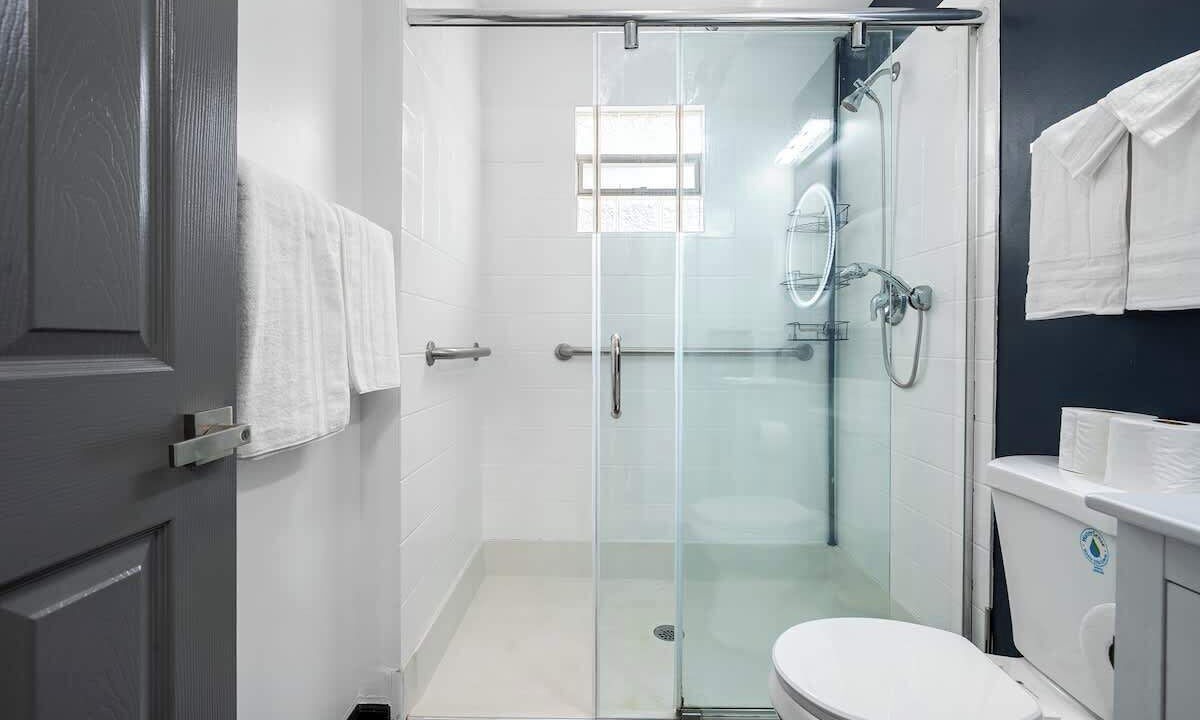 Photo of Bathroom in North Chicago