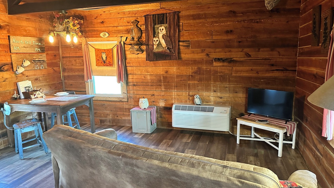 Photo of Livingroom in Hardin County