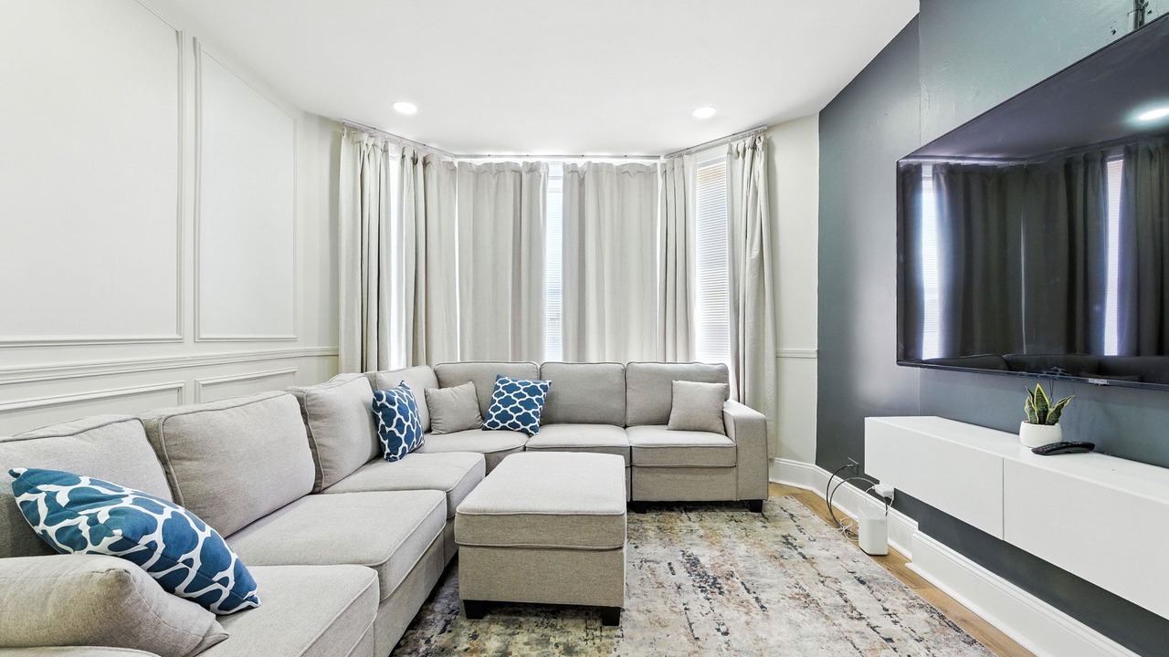 Photo of Livingroom in Fuller Park