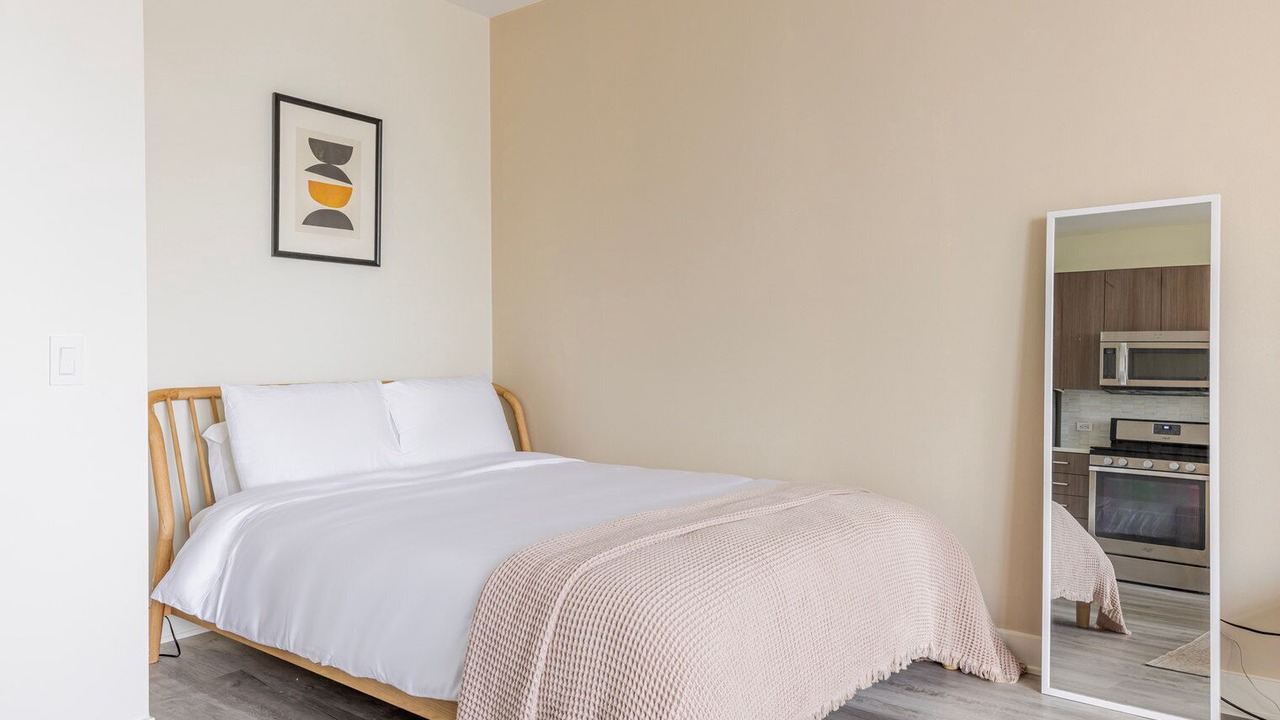 Photo of Bedroom in Streeterville