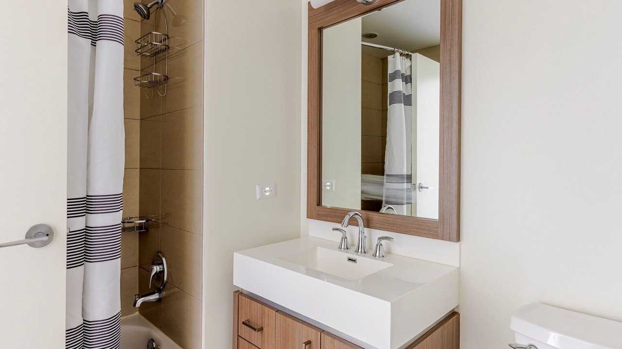 Photo of Bathroom in Streeterville