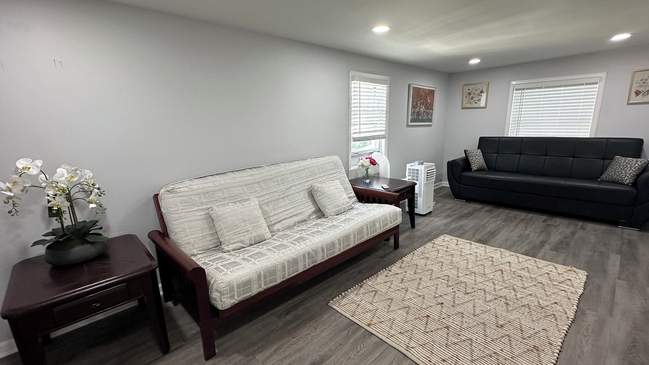 Photo of Livingroom in Waukegan