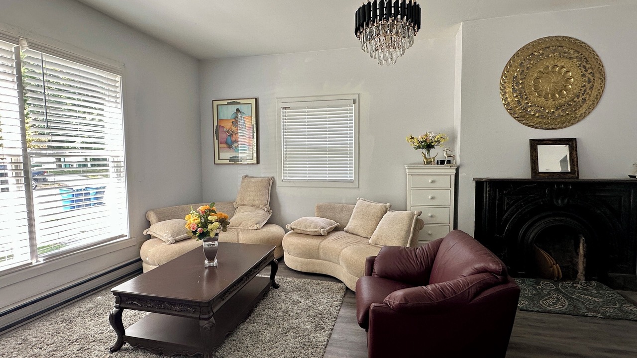 Photo of Livingroom in Waukegan