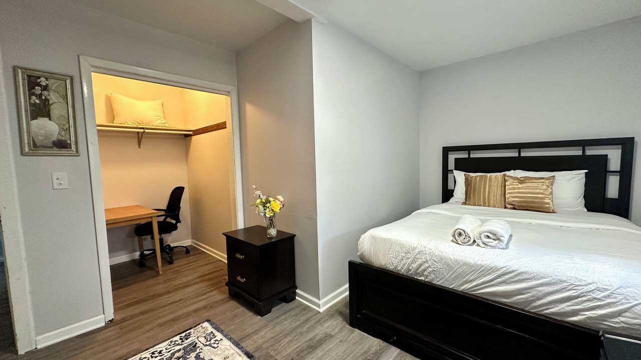 Photo of Bedroom in Waukegan
