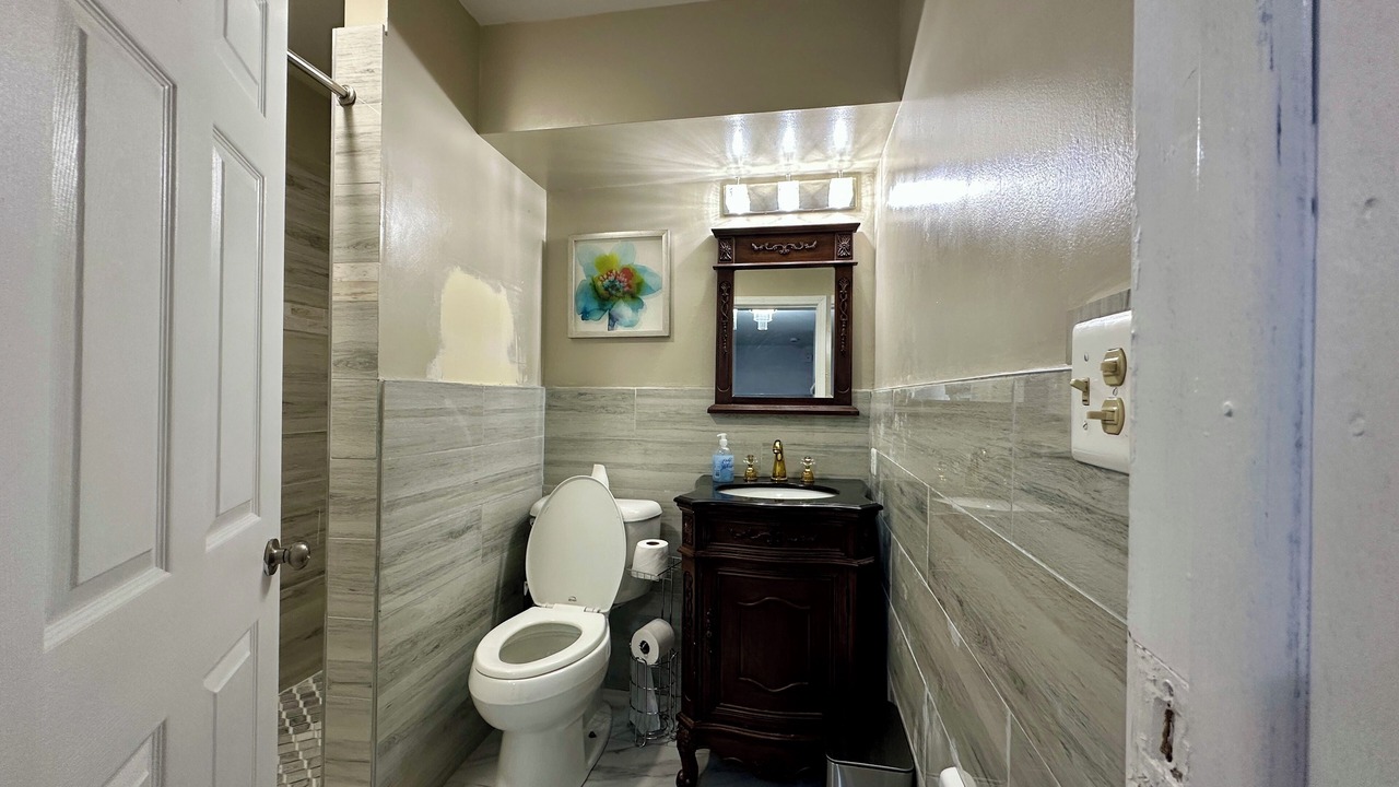 Photo of Bathroom in Waukegan