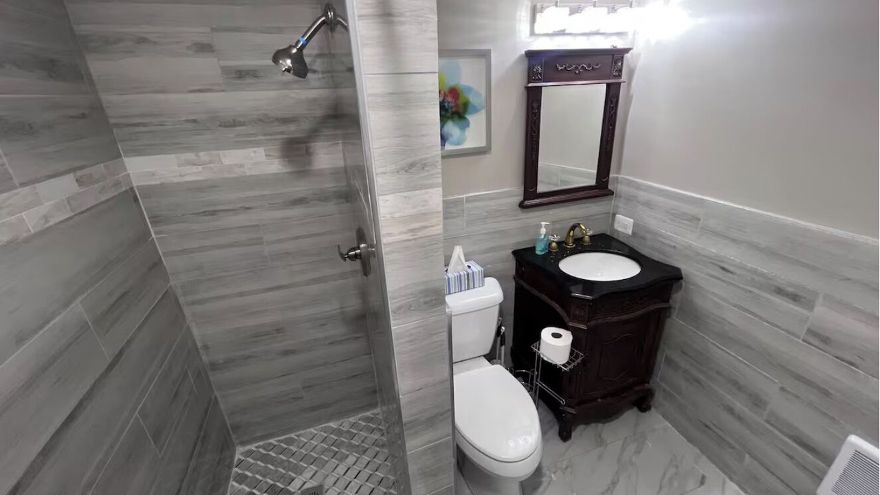 Photo of Bathroom in Waukegan