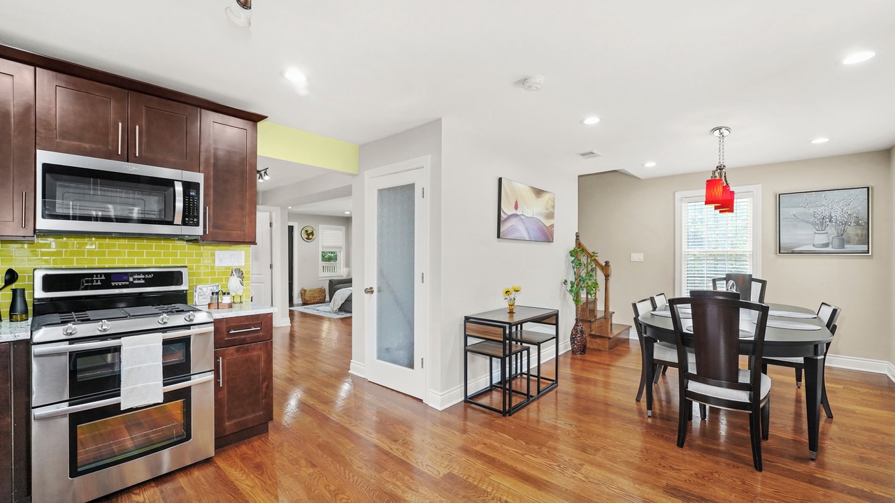 Photo of Kitchen in Bensenville