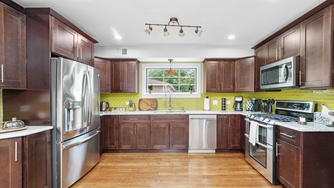Photo of Kitchen in Bensenville