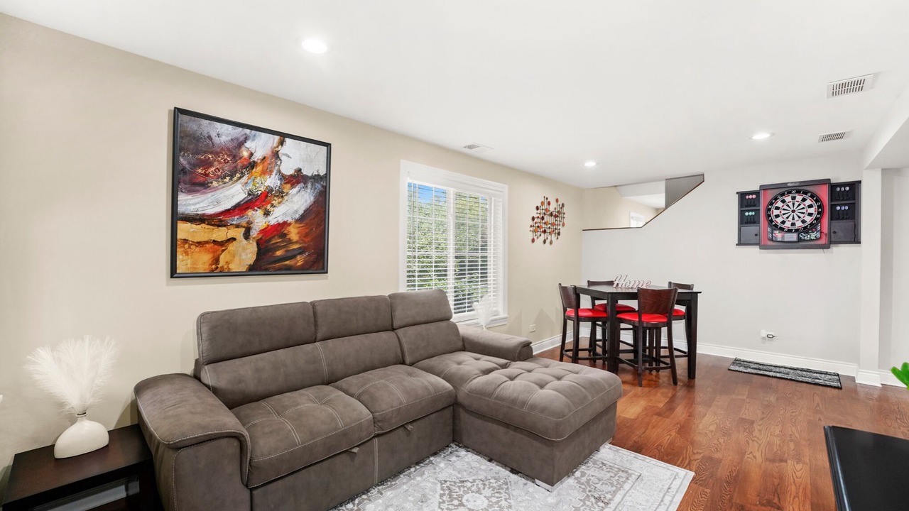 Photo of Livingroom in Bensenville