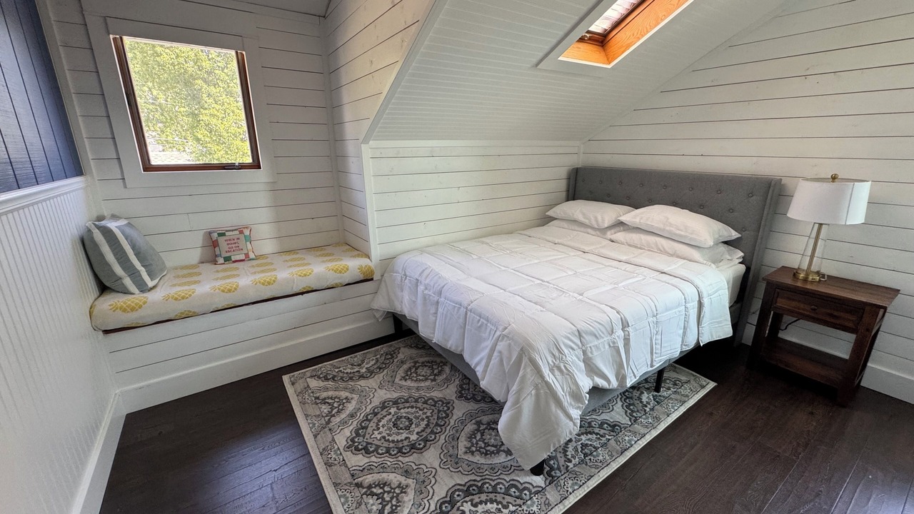 Photo of Bedroom in McHenry