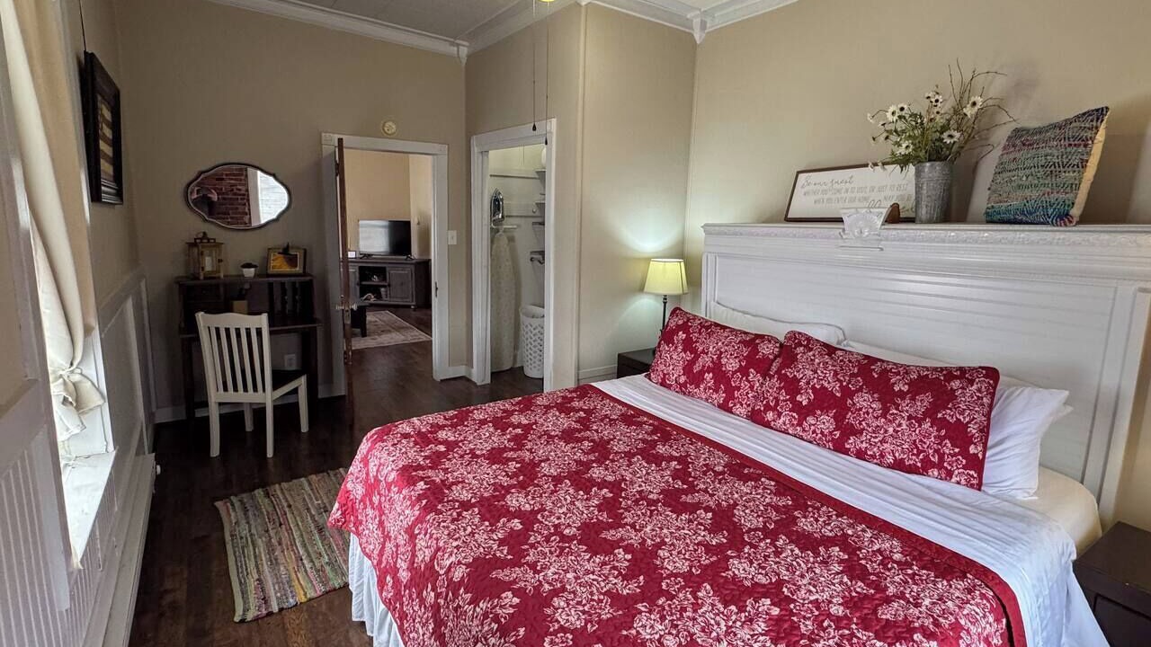 Photo of Bedroom in Nauvoo