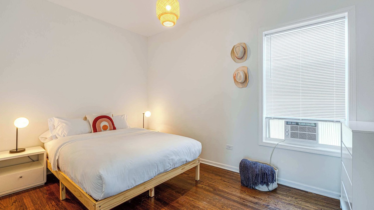 Photo of Bedroom in Greater Grand Crossing