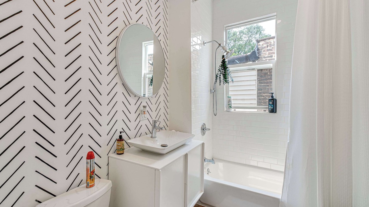 Photo of Bathroom in Greater Grand Crossing