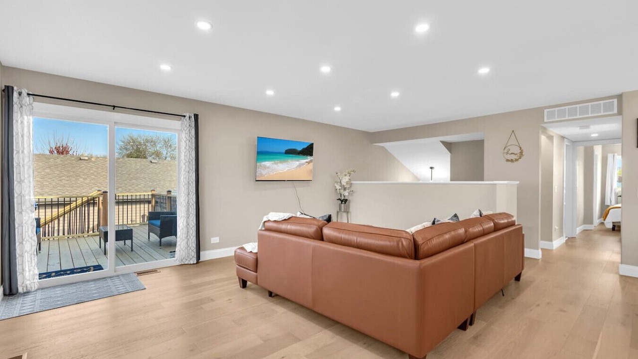 Photo of Livingroom in Streamwood