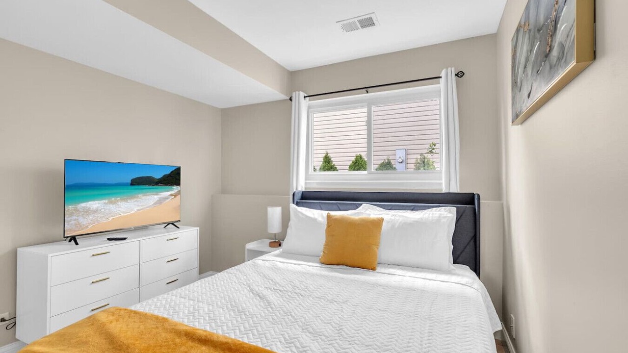 Photo of Bedroom in Streamwood