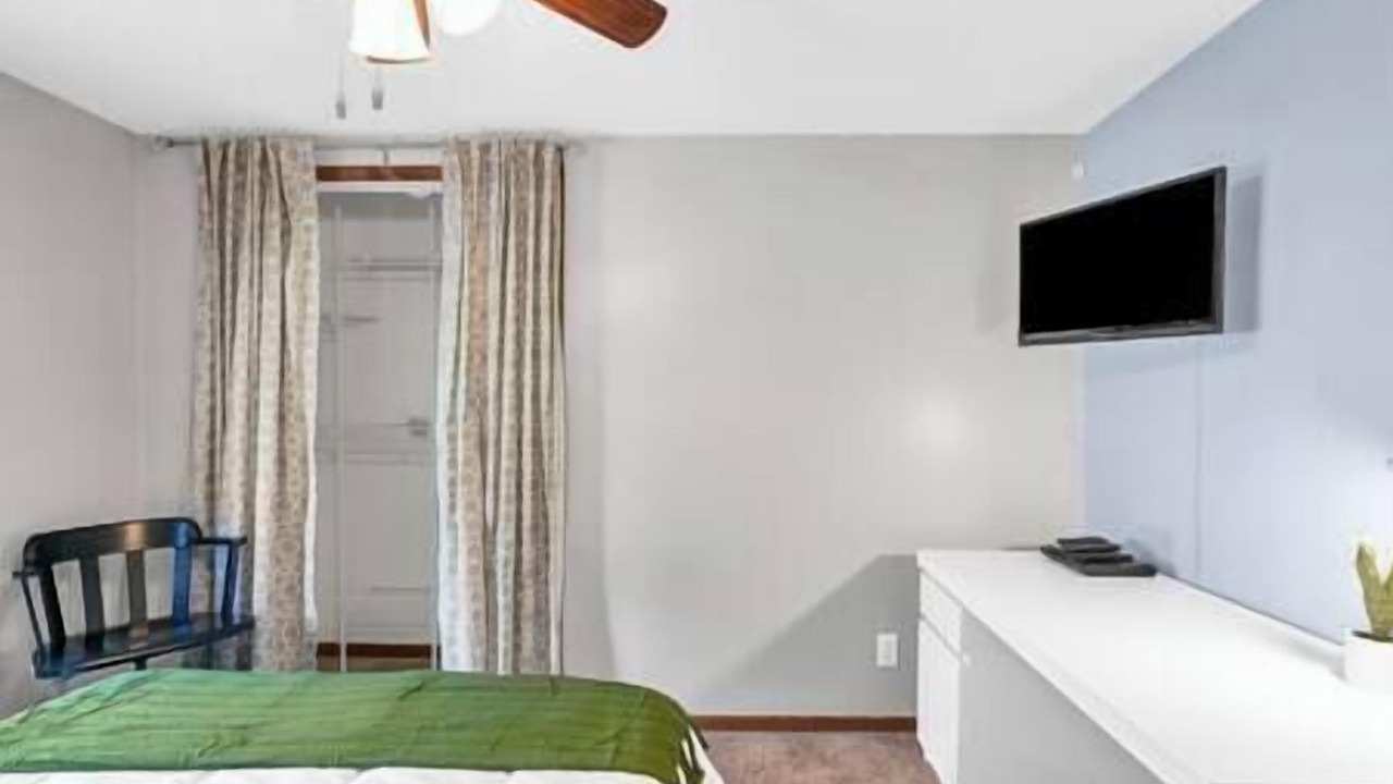 Photo of Bedroom in Rantoul
