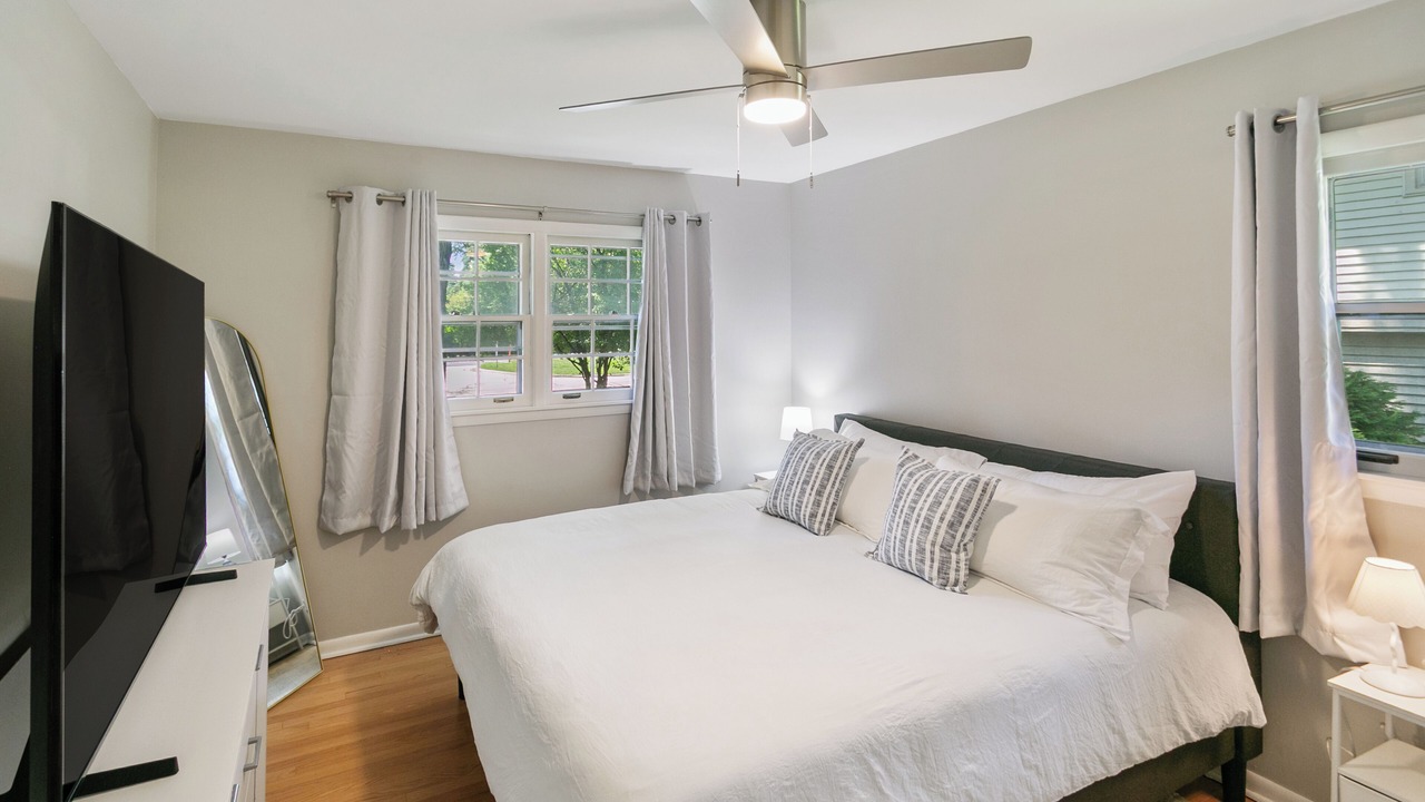 Photo of Bedroom in Libertyville